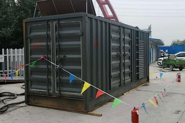 兴仁发电机租赁空气滤清器多久更换一次？